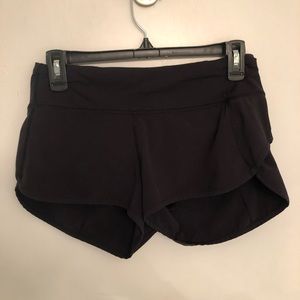 sold LULULEMON WOMEN’S BLACK SHORTS